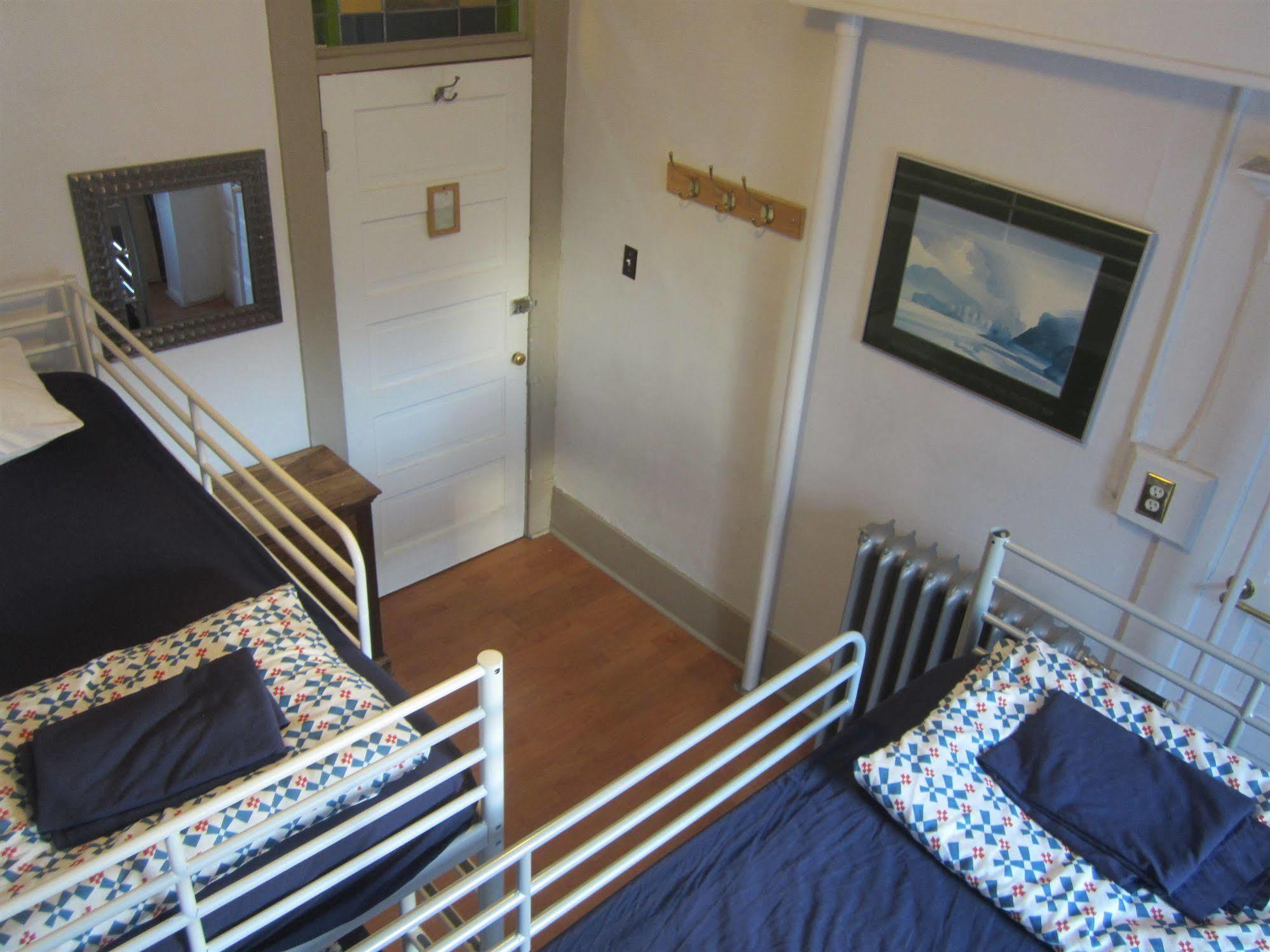 St Clair Hostel Vancouver Esterno foto